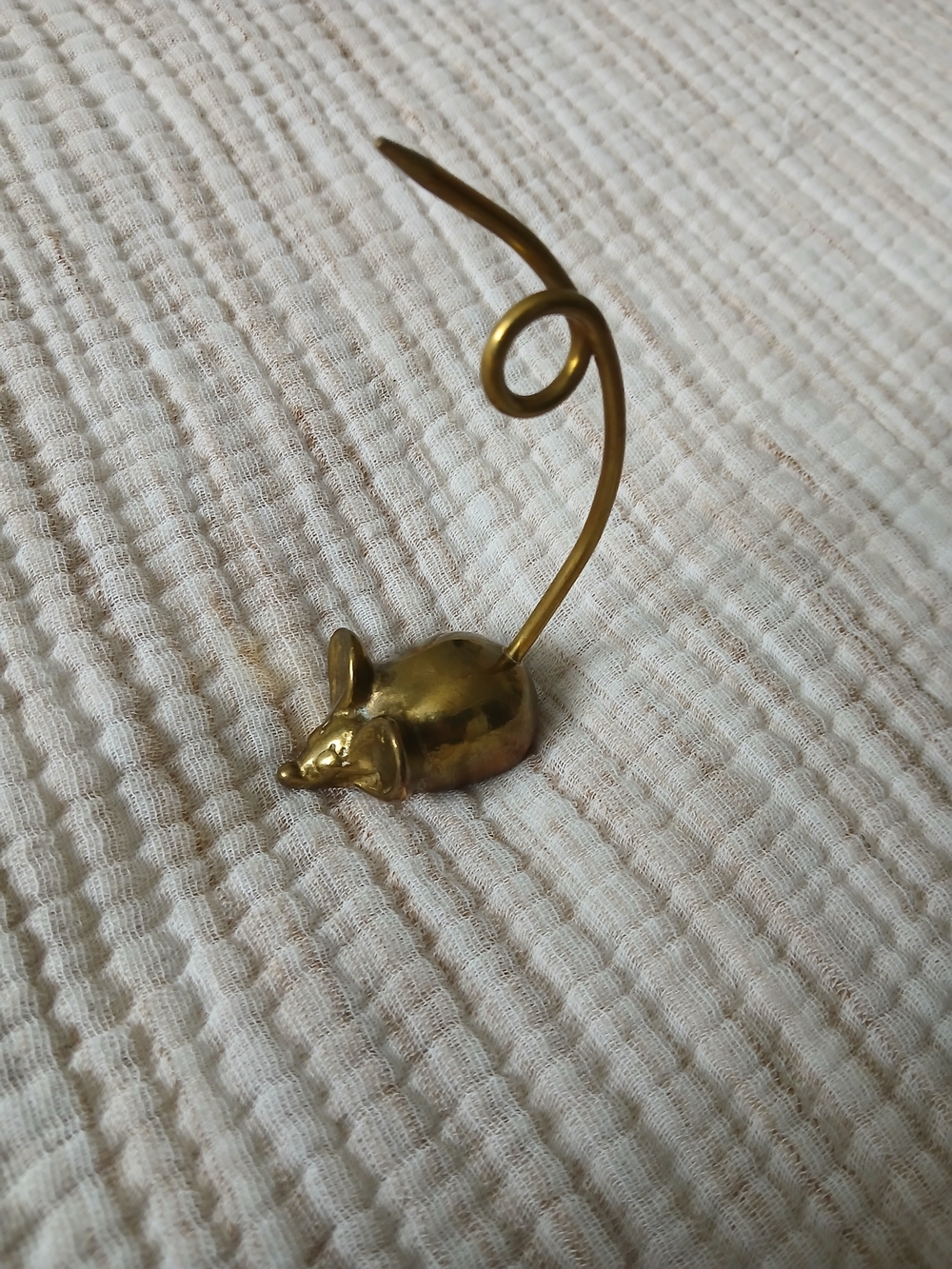 Vintage Brass Mouse Place Card Holder ( Note/Receipt Spike, Ring Holder